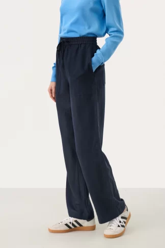Eniolas (Navy)