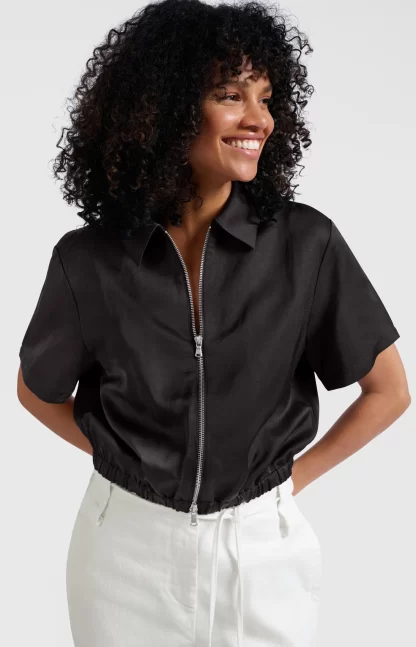Satin Short Sleeved Jacket and Zip Closure