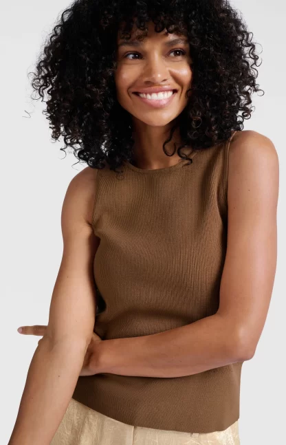 Ribbed Fitted Tank Top - Image 2
