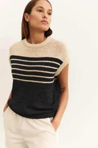 Sleeveless Knitted Top with Stripes